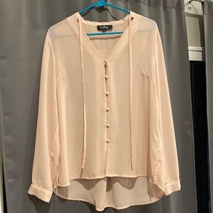 Light pink Lulu’s button up blouse